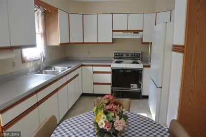 1514 Chandler Avenue N, Glencoe, MN 55336 - Photo 11