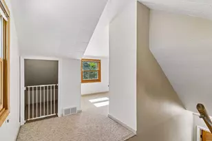 3910 Elmwood St, Vadnais Heights, MN 55127 - Photo 15