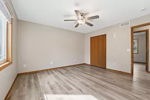 9244 Andrea Dr, Woodbury, MN 55125 - Photo 43