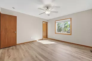 9244 Andrea Dr, Woodbury, MN 55125 - Photo 41