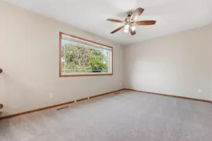9244 Andrea Dr, Woodbury, MN 55125 - Photo 29
