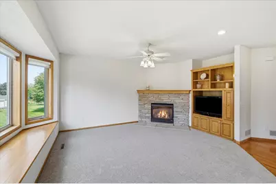 1364 Pond Circle, Waconia, MN 55387 - Photo 9