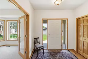 1364 Pond Cir, Waconia, MN 55387 - Photo 5
