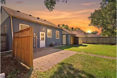 635 E 2nd Street, Litchfield, MN 55355 - Photo 23