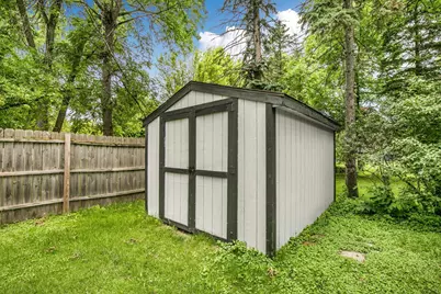 635 E 2nd Street, Litchfield, MN 55355 - Photo 5