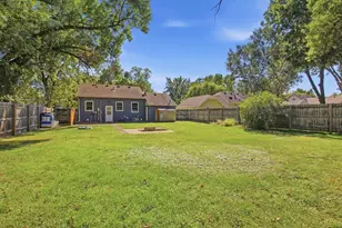 635 E 2nd St, Litchfield, MN 55355 - Photo 21
