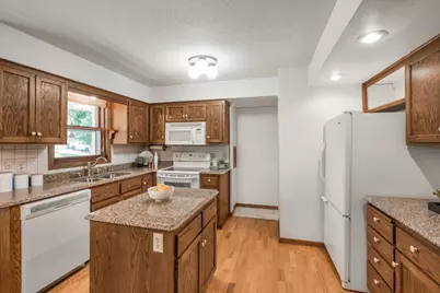 14826 95th Place N, Maple Grove, MN 55369 - Photo 9