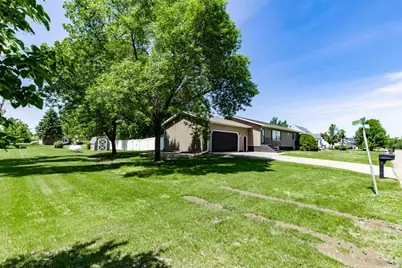 501 1st Street NW, Hillsboro, ND 58045 - Photo 5