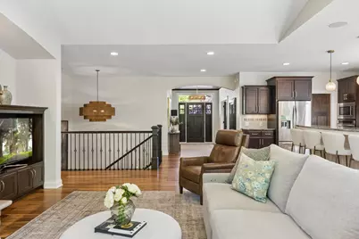 14 Beebe Avenue, Mendota Heights, MN 55118 - Photo 7