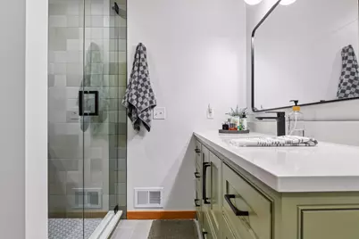 4738 N Humboldt Avenue N, Minneapolis, MN 55430 - Photo 25
