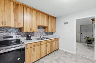 2469 Woodale Dr, Mounds View, MN 55112 - Photo 3