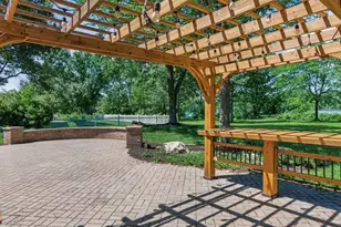 3034 Edgewater Dr, Woodbury, MN 55125 - Photo 57
