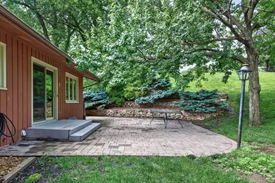 10647 Utica Road, Bloomington, MN 55437 - Photo 5