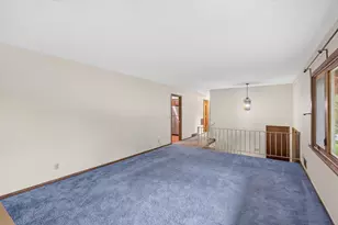 10647 Utica Rd, Bloomington, MN 55437 - Photo 9