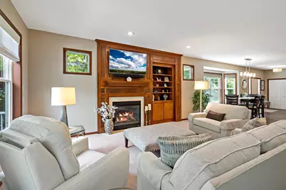 15305 Stonewood Court, Burnsville, MN 55306 - Photo 3