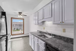 920 6th St S, Hopkins, MN 55343 - Photo 13