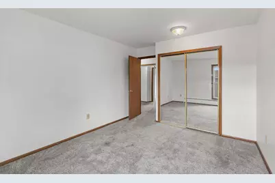 920 6th Street S #5, Hopkins, MN 55343 - Photo 17