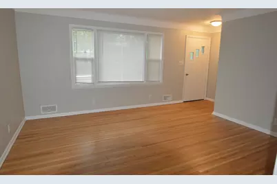 113 E Dale Street E, South Saint Paul, MN 55075 - Photo 3