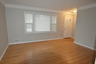 113 E Dale Street E, South Saint Paul, MN 55075 - Photo 3