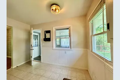 3611 Hampshire Avenue N, Crystal, MN 55427 - Photo 5