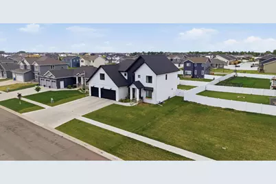 2651 Golden Lane S, Fargo, ND 58104 - Photo 39