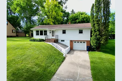 120 E Douglas Avenue, Fergus Falls, MN 56537 - Photo 1