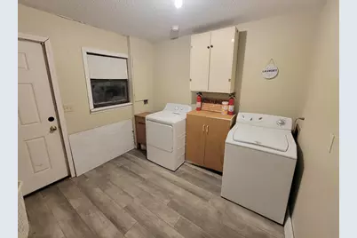 802 Le Hillier Street, Mankato, MN 56001 - Photo 9