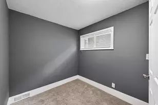 1058 Arcade St, Saint Paul, MN 55106 - Photo 17