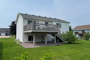 728 W 7th St, Litchfield, MN 55355 - Photo 3