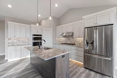 529 Chapman Hills Court, Hudson, WI 54016 - Photo 5
