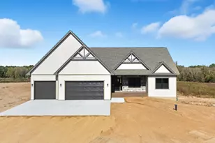 529 Chapman Hls Ct, Hudson, WI 54016 - Photo 1