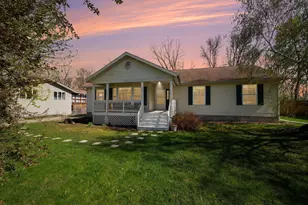417 Countryside Dr SE, Montgomery, MN 56069 - Photo 1