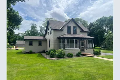 413 S Swift Avenue, Litchfield, MN 55355 - Photo 1
