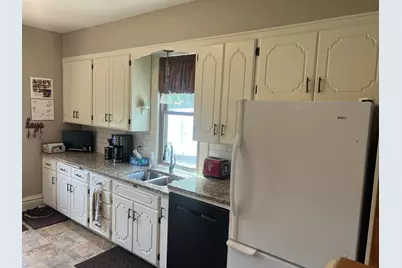 413 S Swift Avenue, Litchfield, MN 55355 - Photo 11