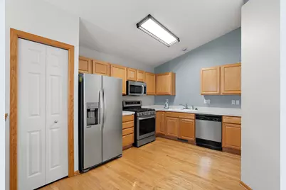 8821 Coffman Path, Inver Grove Heights, MN 55076 - Photo 9