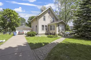 3217 4th St SE, Minneapolis, MN 55414 - Photo 1