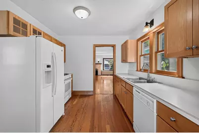 1051 Ottawa Avenue, West Saint Paul, MN 55118 - Photo 13