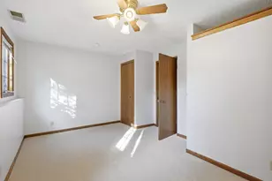 785 Santa Vera Dr, Chanhassen, MN 55317 - Photo 19