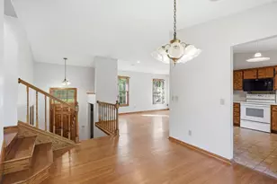 785 Santa Vera Dr, Chanhassen, MN 55317 - Photo 5