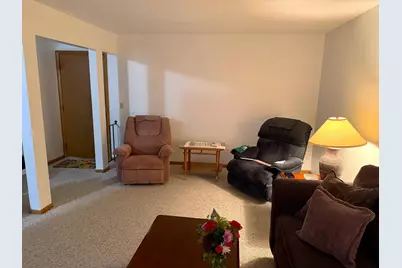 1911 Viking Drive NW #11, Rochester, MN 55901 - Photo 3