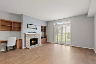 11677 Horizon Dr, Burnsville, MN 55337 - Photo 9