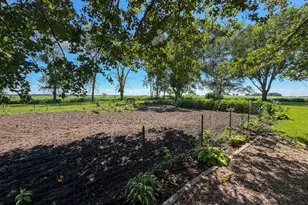 38575 280th St, Henderson, MN 56044 - Photo 5