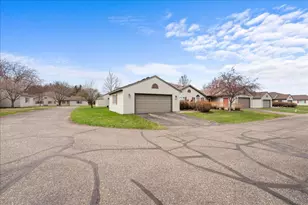 1344 Carriage Dr, Hudson, WI 54016 - Photo 51