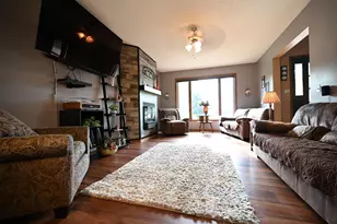 2161 Colburn Dr, Shakopee, MN 55379 - Photo 7