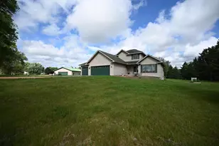 2161 Colburn Dr, Shakopee, MN 55379 - Photo 37