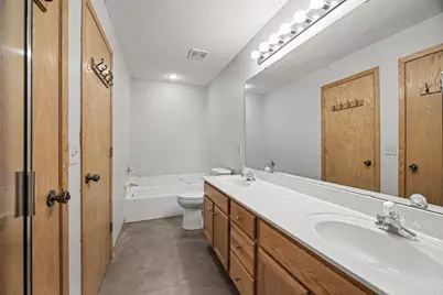 18191 Cattail Court, Eden Prairie, MN 55346 - Photo 19