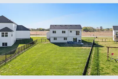 1120 7th Avenue NE, Isanti, MN 55040 - Photo 3