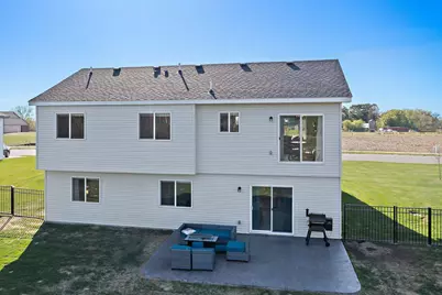 1120 7th Avenue NE, Isanti, MN 55040 - Photo 45