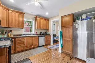 583 Marshall Ave, Saint Paul, MN 55102 - Photo 7