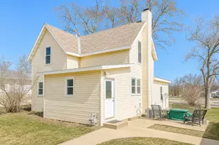 672 S Anna Ave, Lake Crystal, MN 56055 - Photo 39